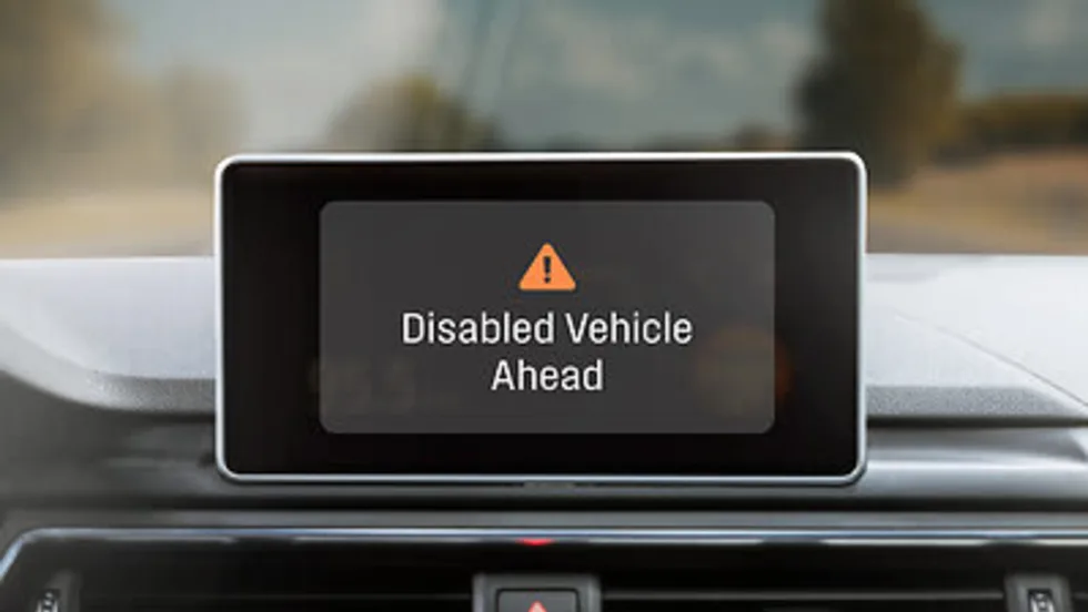 Alert on stranded vehicle displayed on dashboard screen