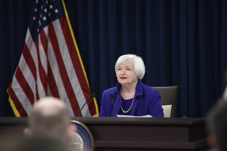 Industry Analysts Discuss Rate Hike's Impact on Vehicle Sales