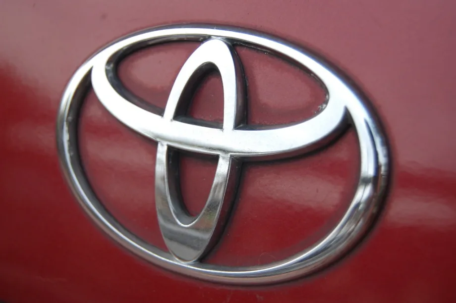 Top Japanese Automakers Warn Chip Shortage Will Persist