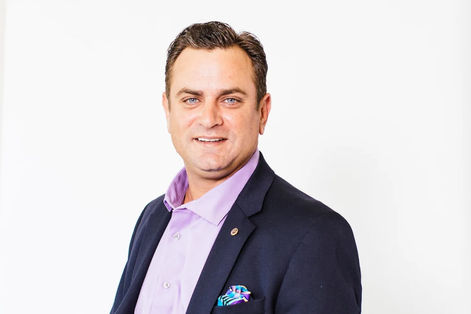 AUL Promotes Bryan Nieves to Vice President of National Accounts