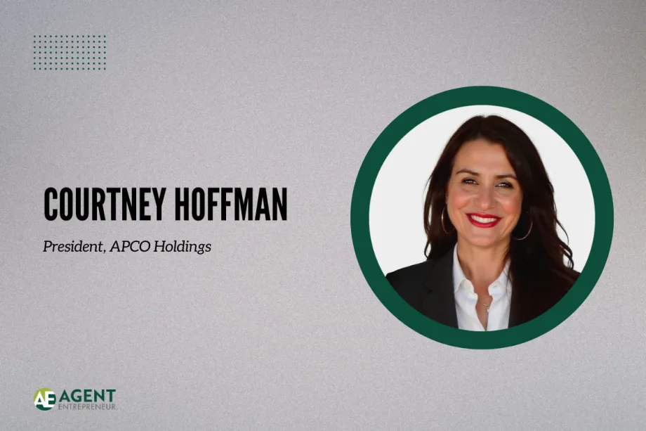 Headshot photo of smiling businesswoman