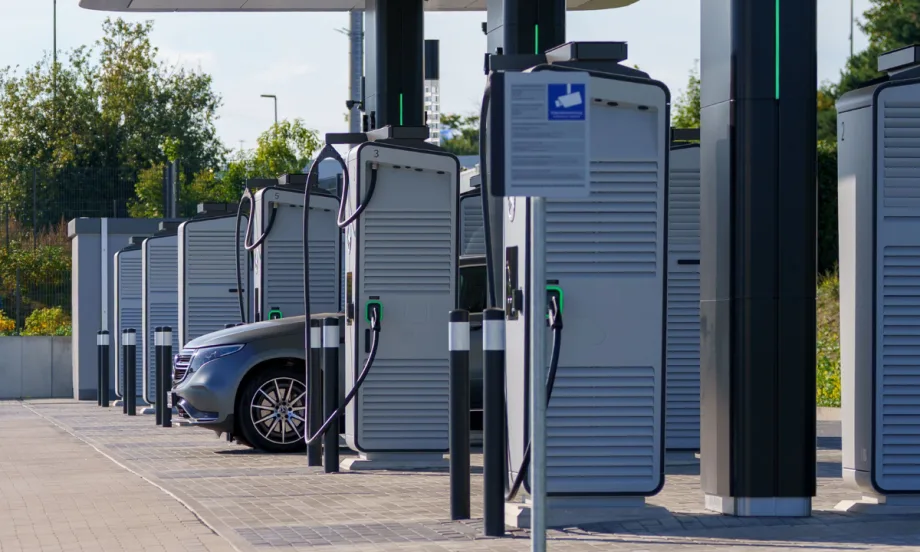 Can parked in line of EV chargers