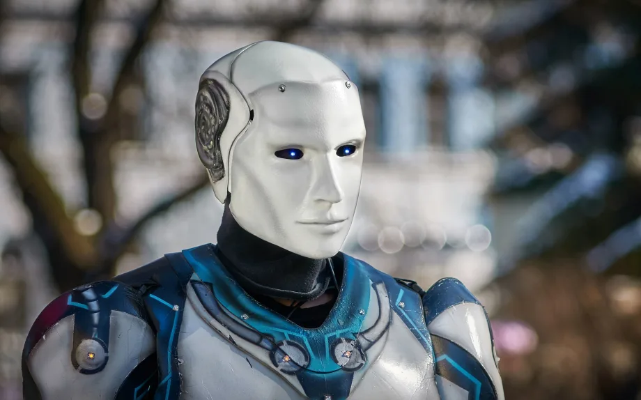 Photo of a humanoid robot's chest, shoulders and head