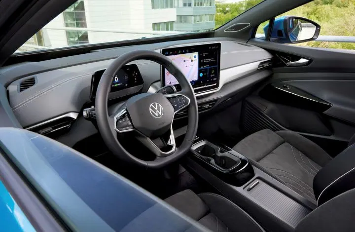 photo of Volkswagen vehicle steering wheel and interior