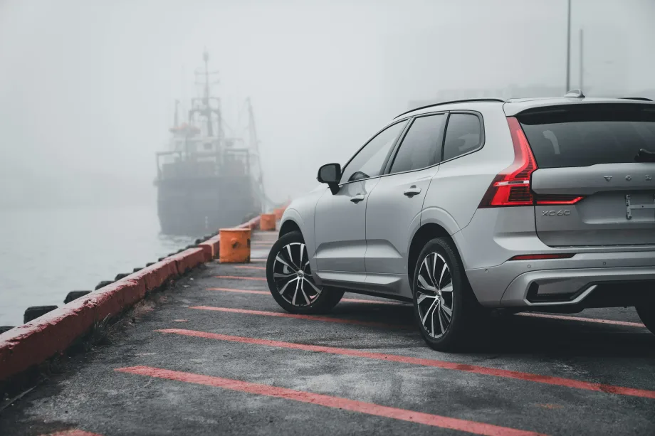 Photo from the rear of the XC60 SUV