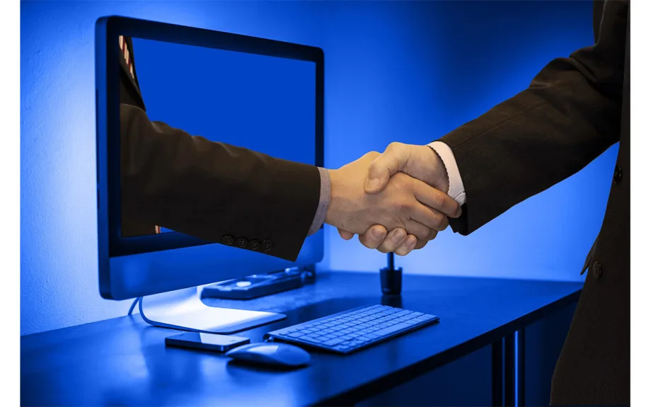 Momentum CRM Announces Integration With automotiveMastermind’s Market EyeQ Platform