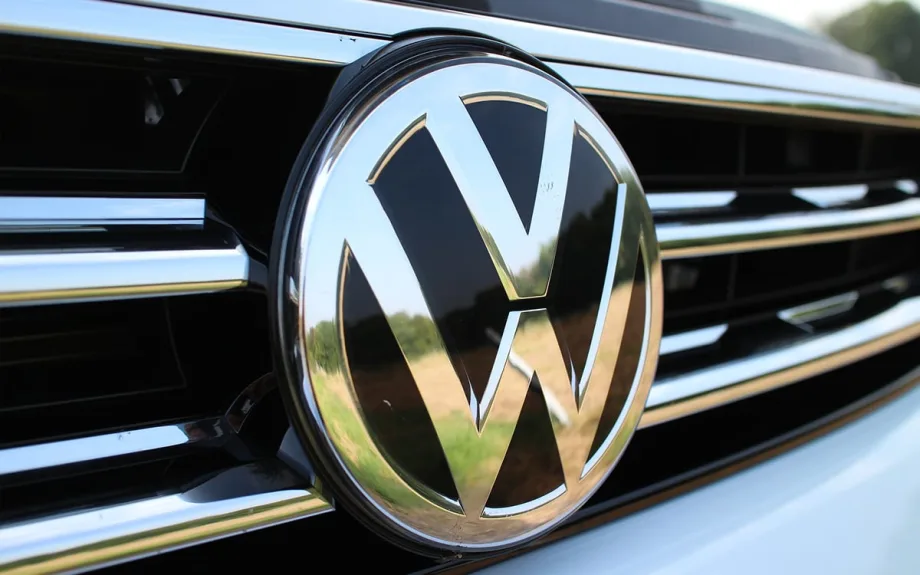 Bud Brown Volkswagen Provides Value during Recession with Binary Automotive Solutions Lifetime Warranties