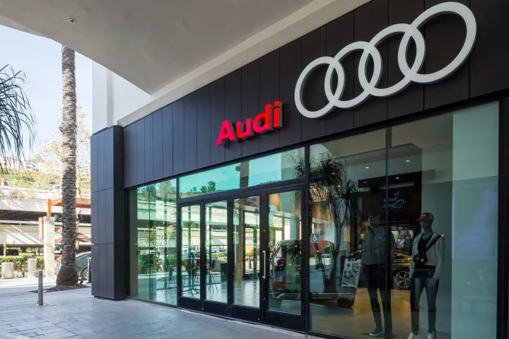 Holman Opens First Audi Sales Studio