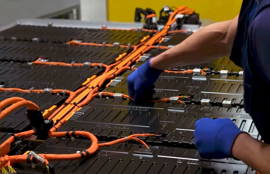 EV Battery Prices Up for First Time