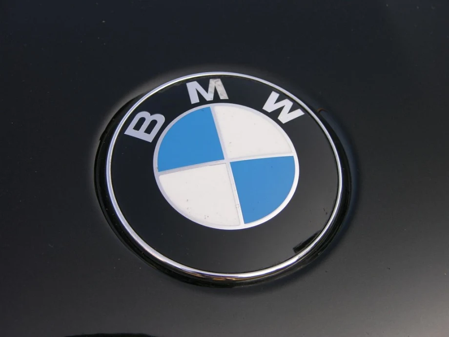 BMW Q1 Sales Rise 3.2%