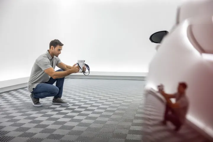 Survey Finds Consumers Want More Online Videos When Car Shopping