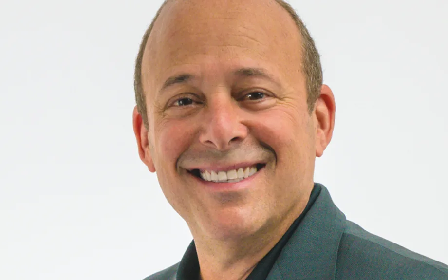 Dorfman Steps Down as APCO Chief