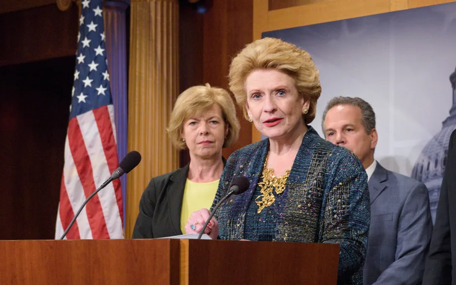 Democrats Signal Defeat on EV Tax Credit