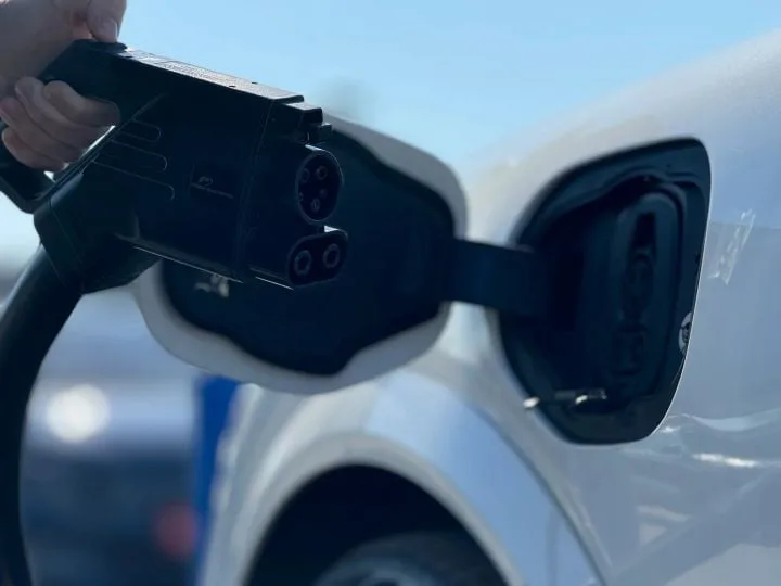 Ford Dealers Charged Up for EVs