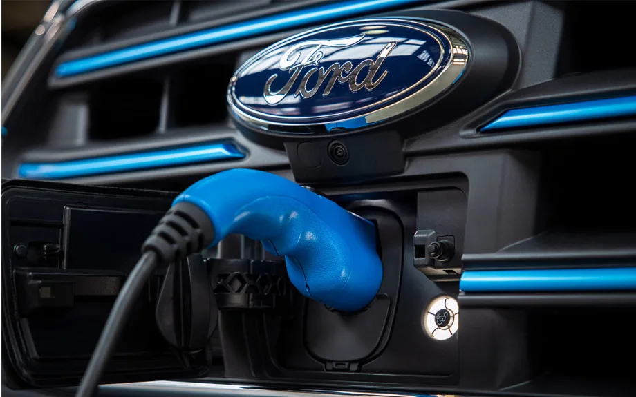 Ford Outlines Dealer Requirements to Sell EVs