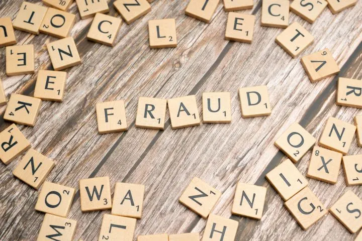 Synthetic ID Fraud Comes With Clues