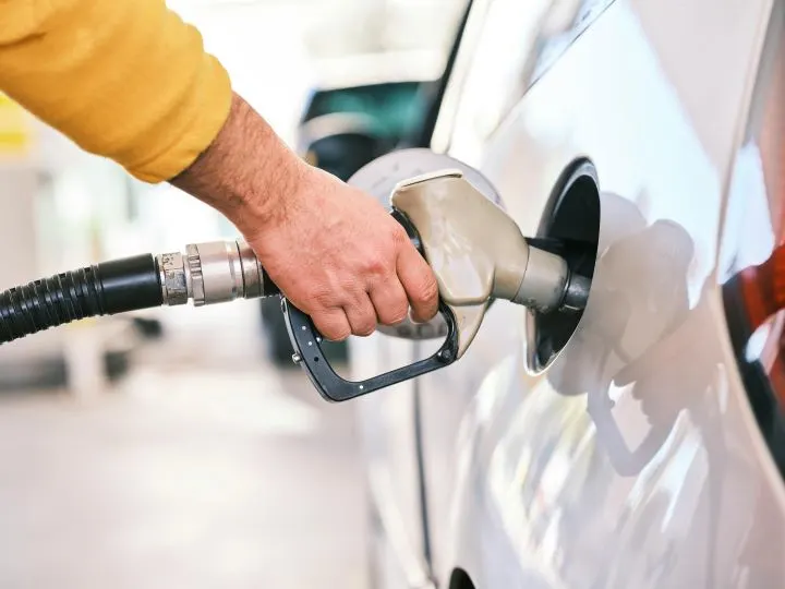Automakers Tops in Fuel Economy