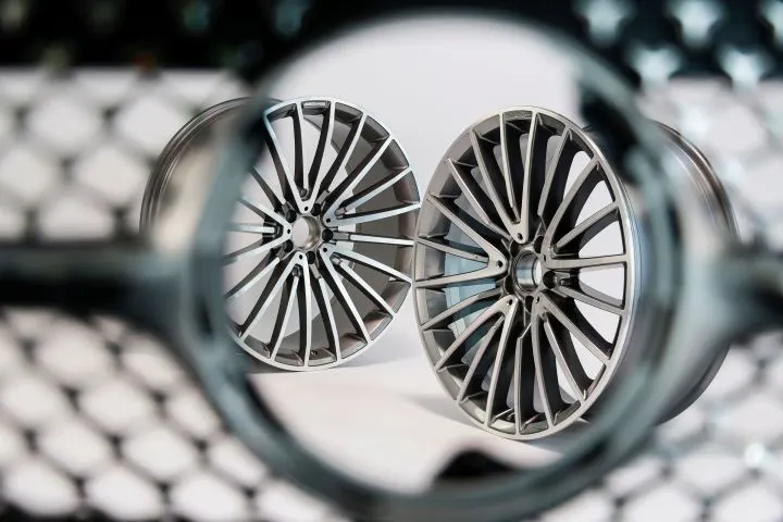 Mercedes Nabs Counterfeiters