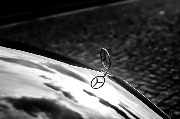New-Vehicle Prices Inch Down