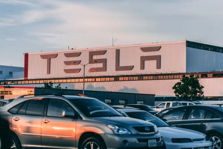 Tesla Recall Over Autopilot Probed